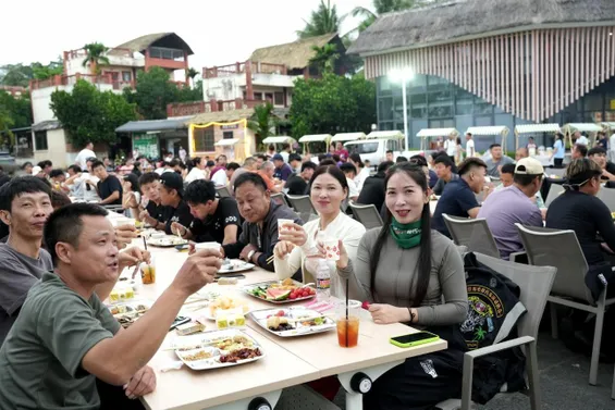 引擎轰鸣逐山海！“此生必驾224·山海寻踪”机车骑行燃动保亭(图4)