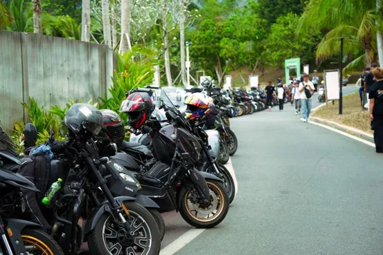 引擎轰鸣逐山海！“此生必驾224·山海寻踪”机车骑行燃动保亭(图5)